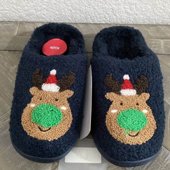 FAMILY PAJAMAS Kid's Reindeer Closed-Toe Slippers, size 2-3 - Picture 1 of 4